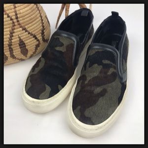 Women’s Zara Pull on Sneakers pony hair Camo Sz 40 excellent condition
